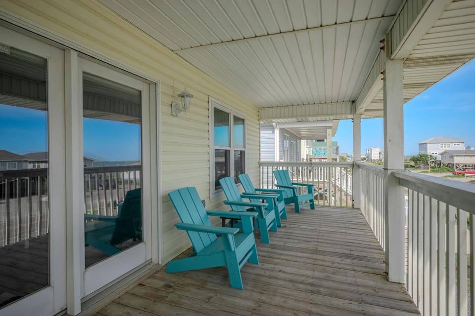 Watts Landing by Oak Island Accommodations House in Oak Island