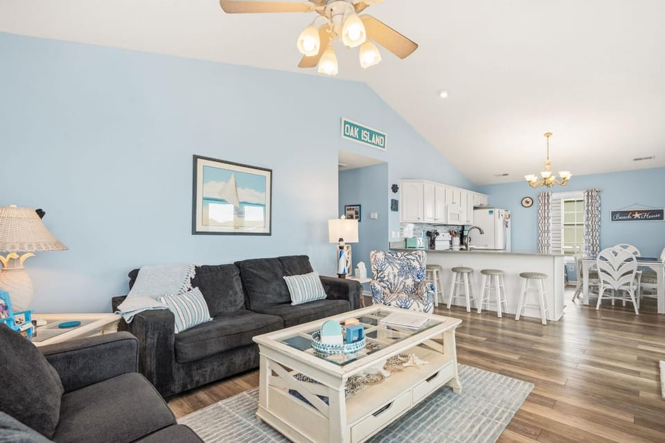 Watts Landing by Oak Island Accommodations House in Oak Island
