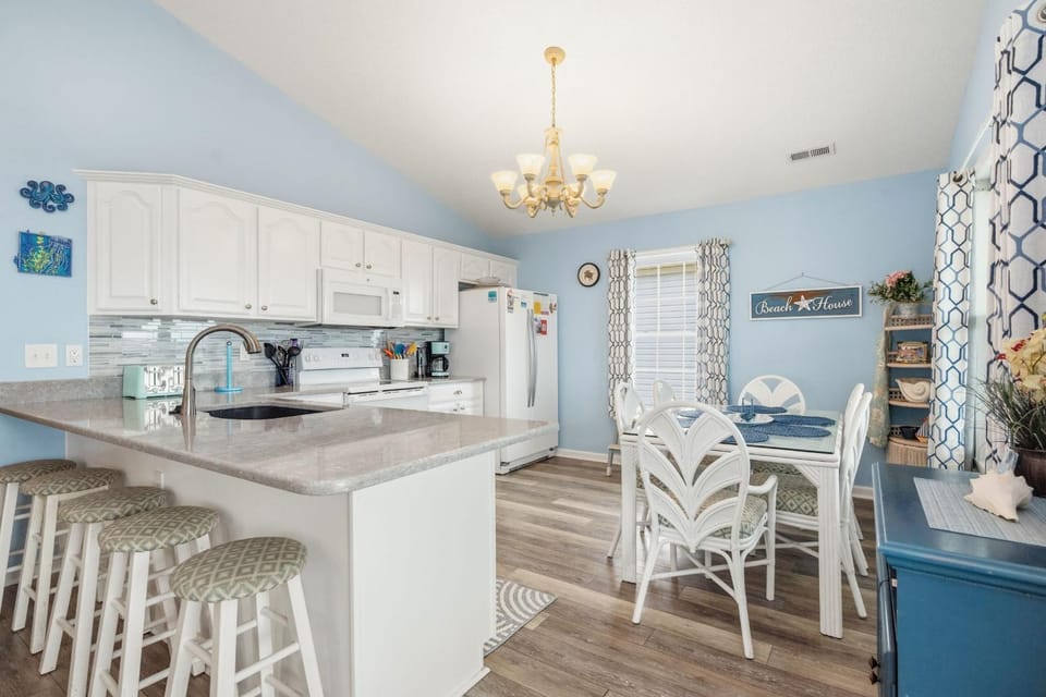 Watts Landing by Oak Island Accommodations House in Oak Island