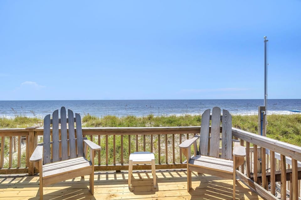 Afternoon Delight by Oak Island Accommodations House in Oak Island
