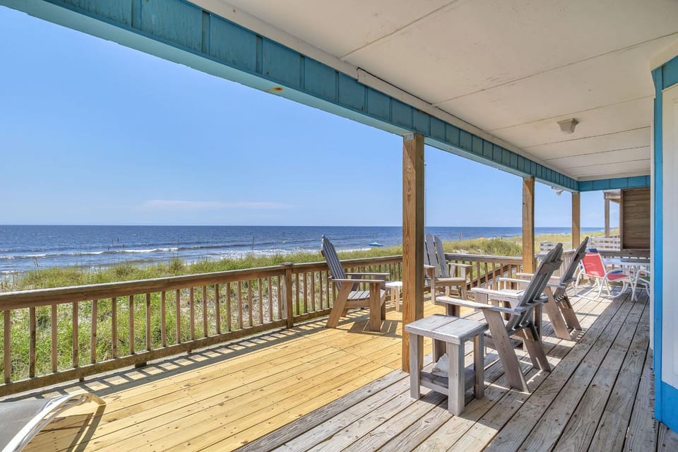 Afternoon Delight by Oak Island Accommodations House in Oak Island