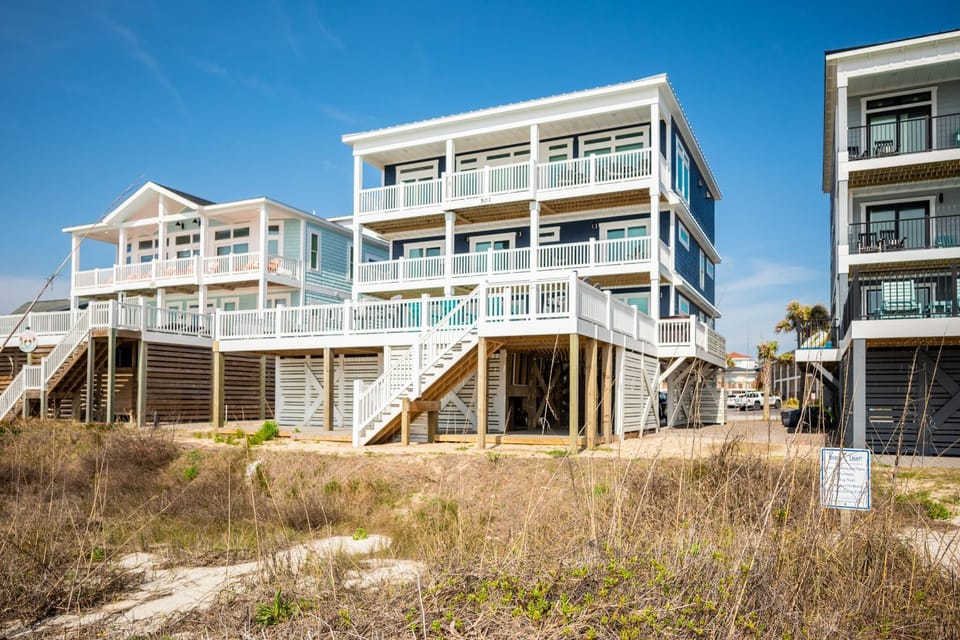 Carolina Dreamin by Oak Island Accommodations House in Oak Island