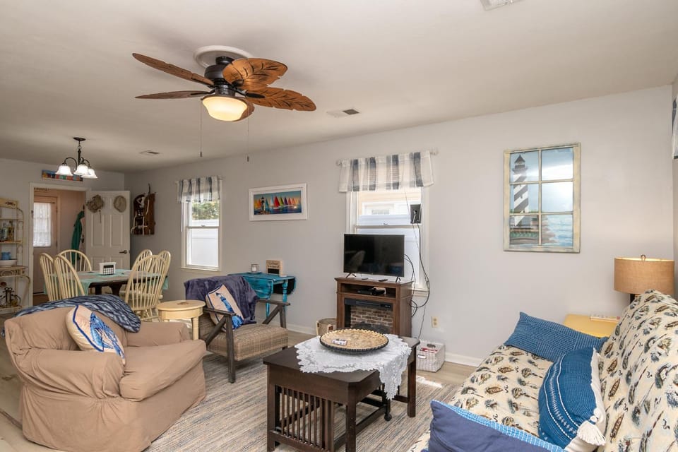 Blu-By-U by Oak Island Accommodations House in Oak Island