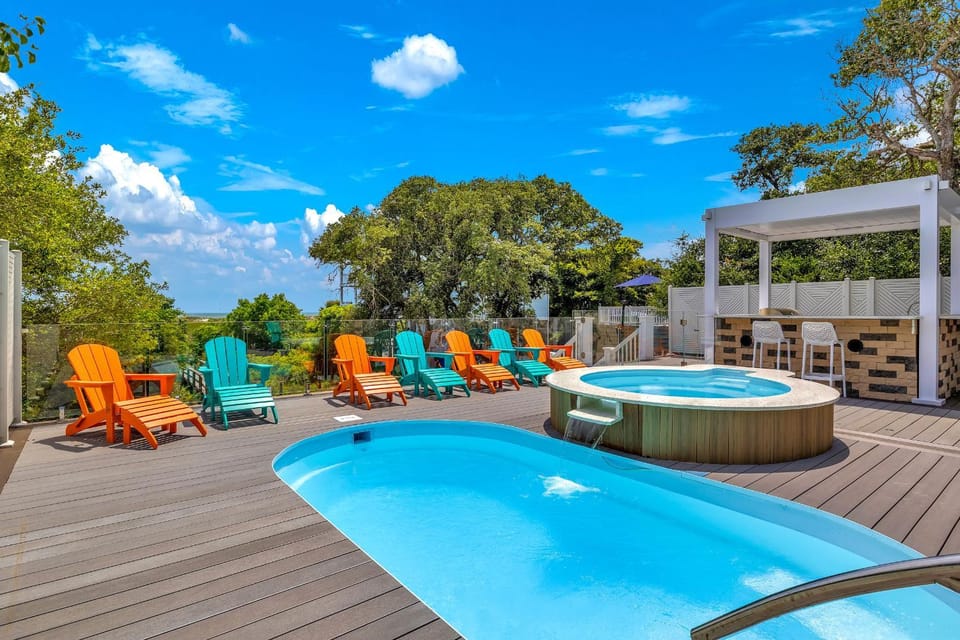 Beachfront Bliss by Oak Island Accommodations House in Oak Island