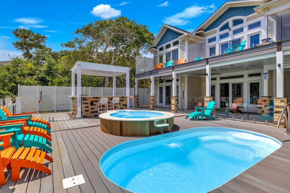 Beachfront Bliss by Oak Island Accommodations House in Oak Island