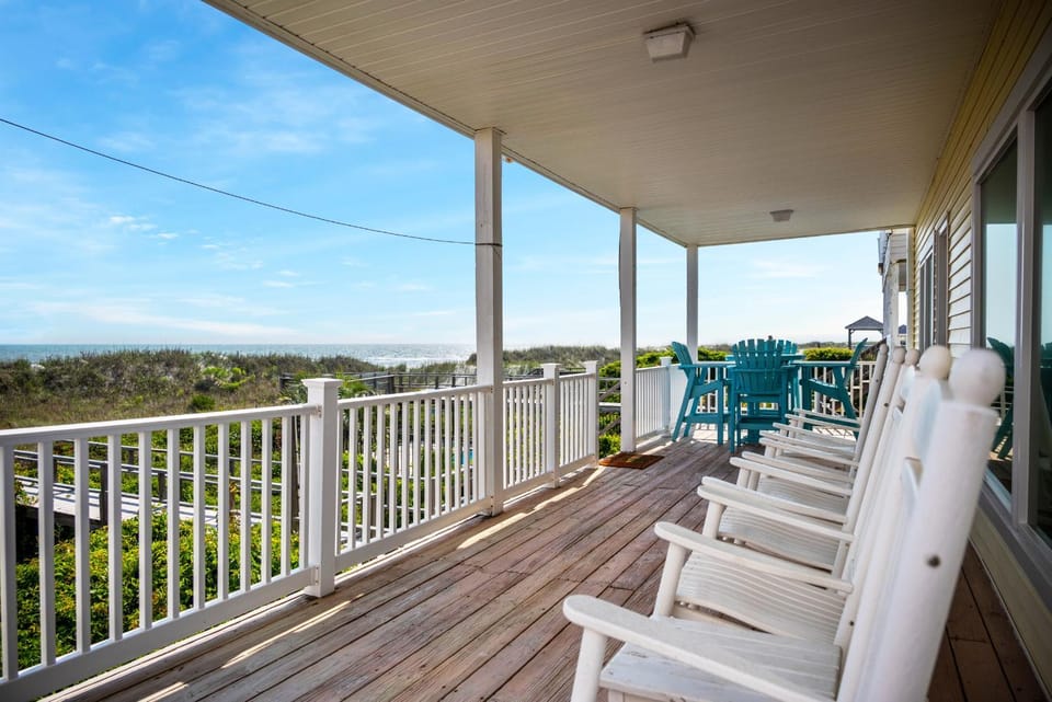 Beach Walkers by Oak Island Accommodations House in Oak Island