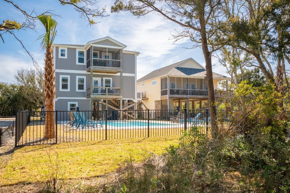 Beach 45 by Oak Island Accommodations House in Oak Island
