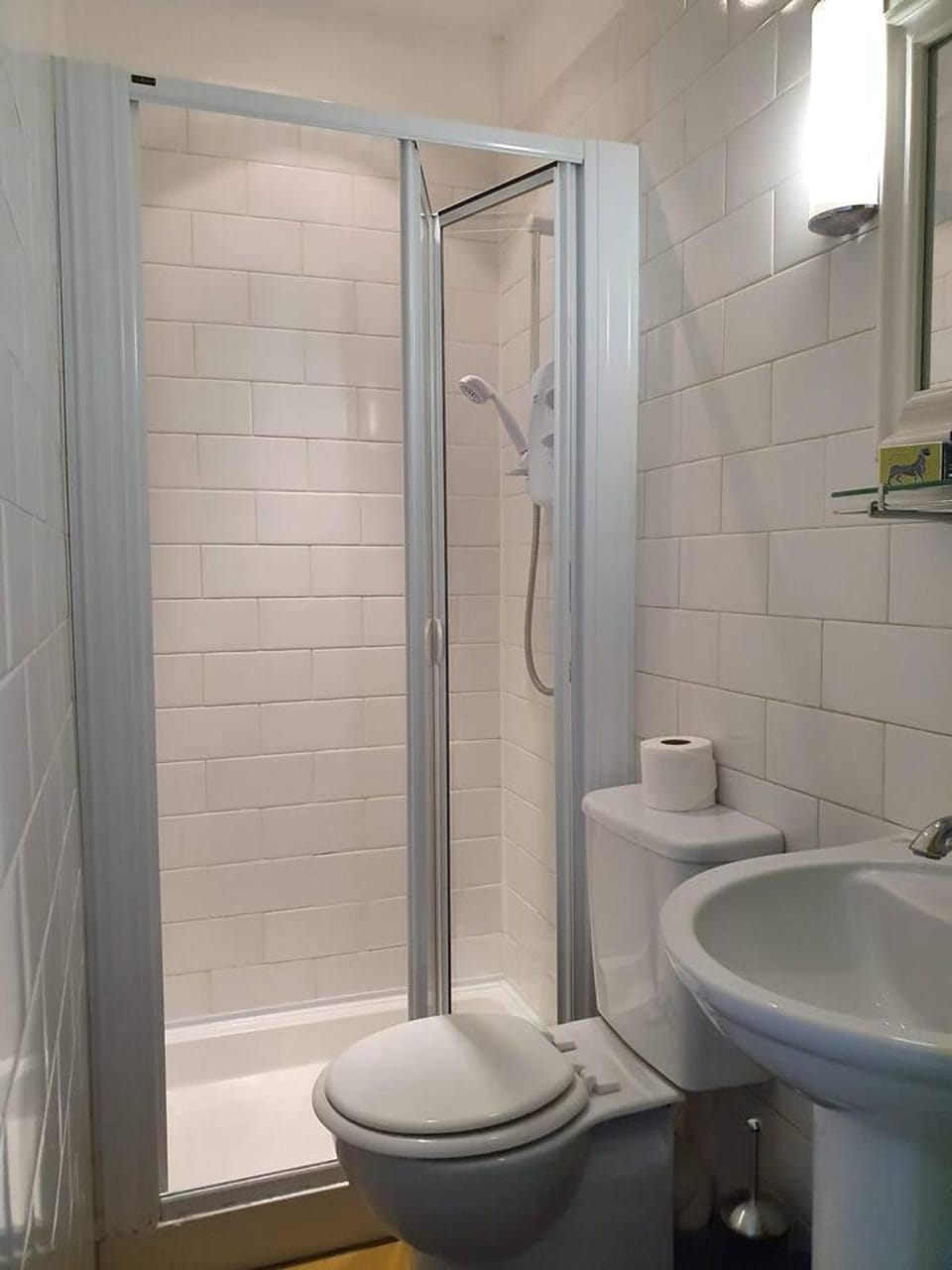Bathroom, Photo of the whole room