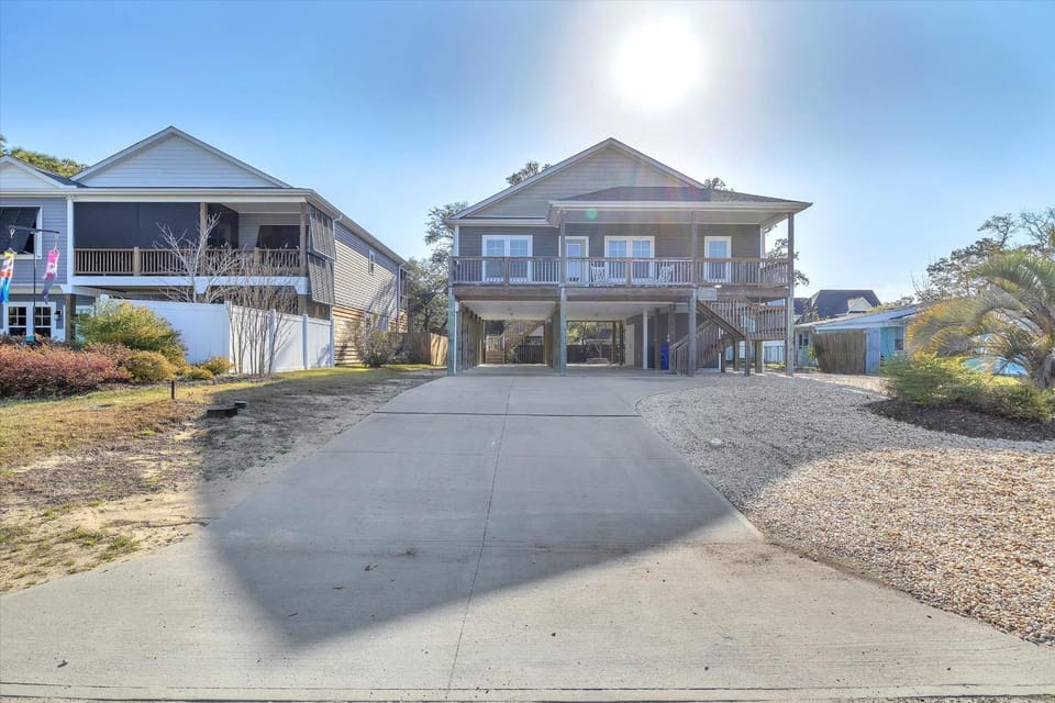 All Summer Long by Oak Island Accommodations House in Oak Island