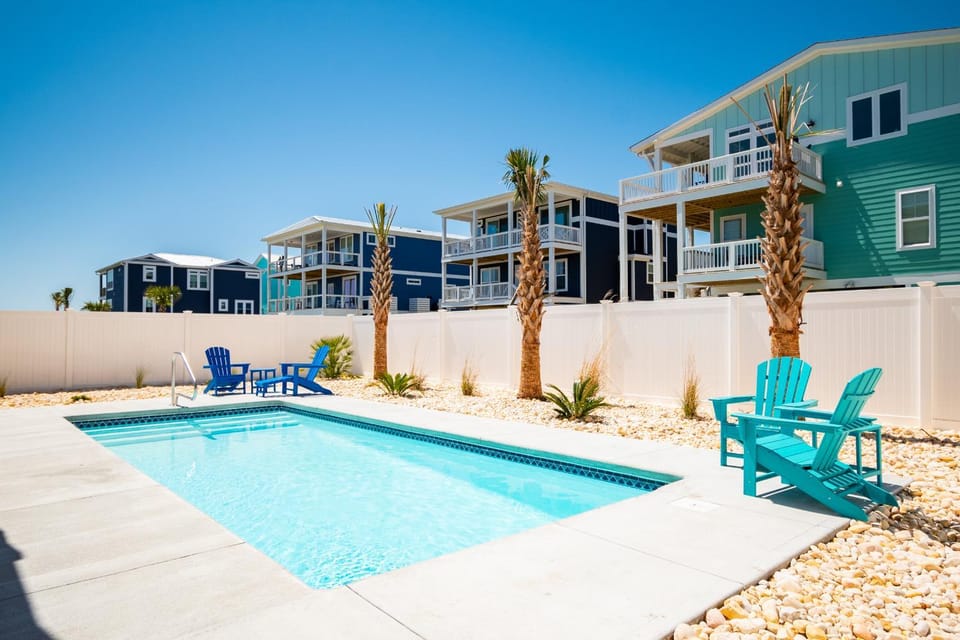 All Decked Out by Oak Island Accommodations House in Oak Island