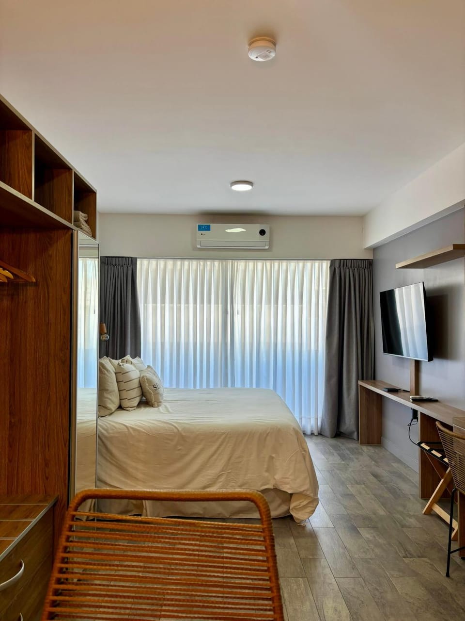 Communal lounge/ TV room, Bed, TV and multimedia, Photo of the whole room, Bedroom, wardrobe