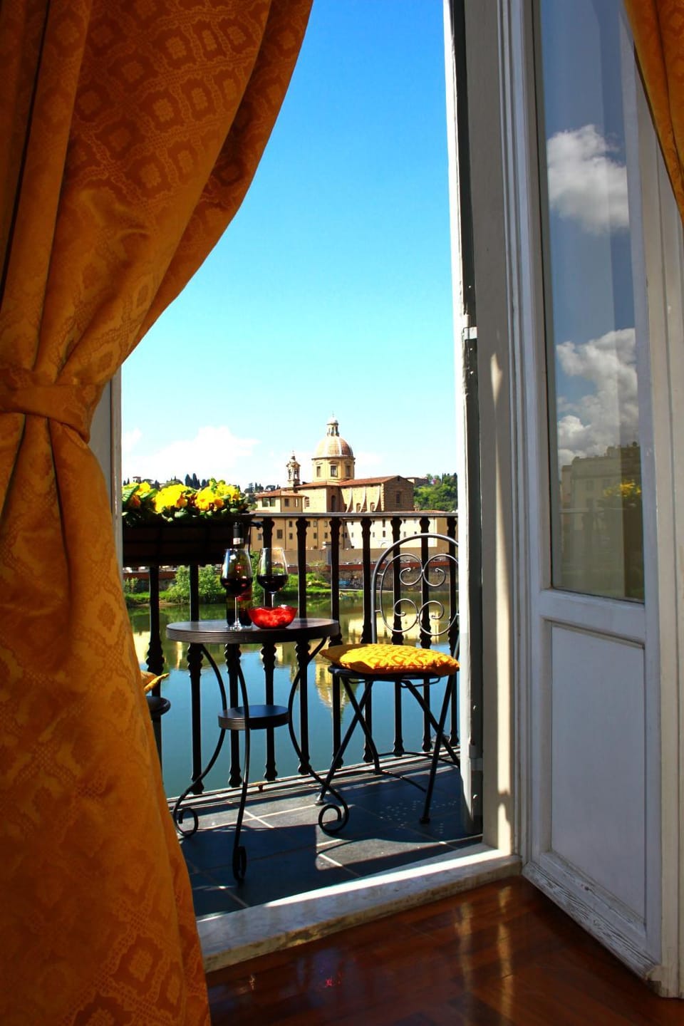Day, View (from property/room), Balcony/Terrace, River view