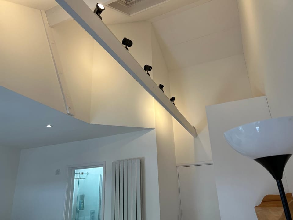 300m to Fitzwilliam museum 3 en-suites double bedroom Victoria house Villa in Cambridge