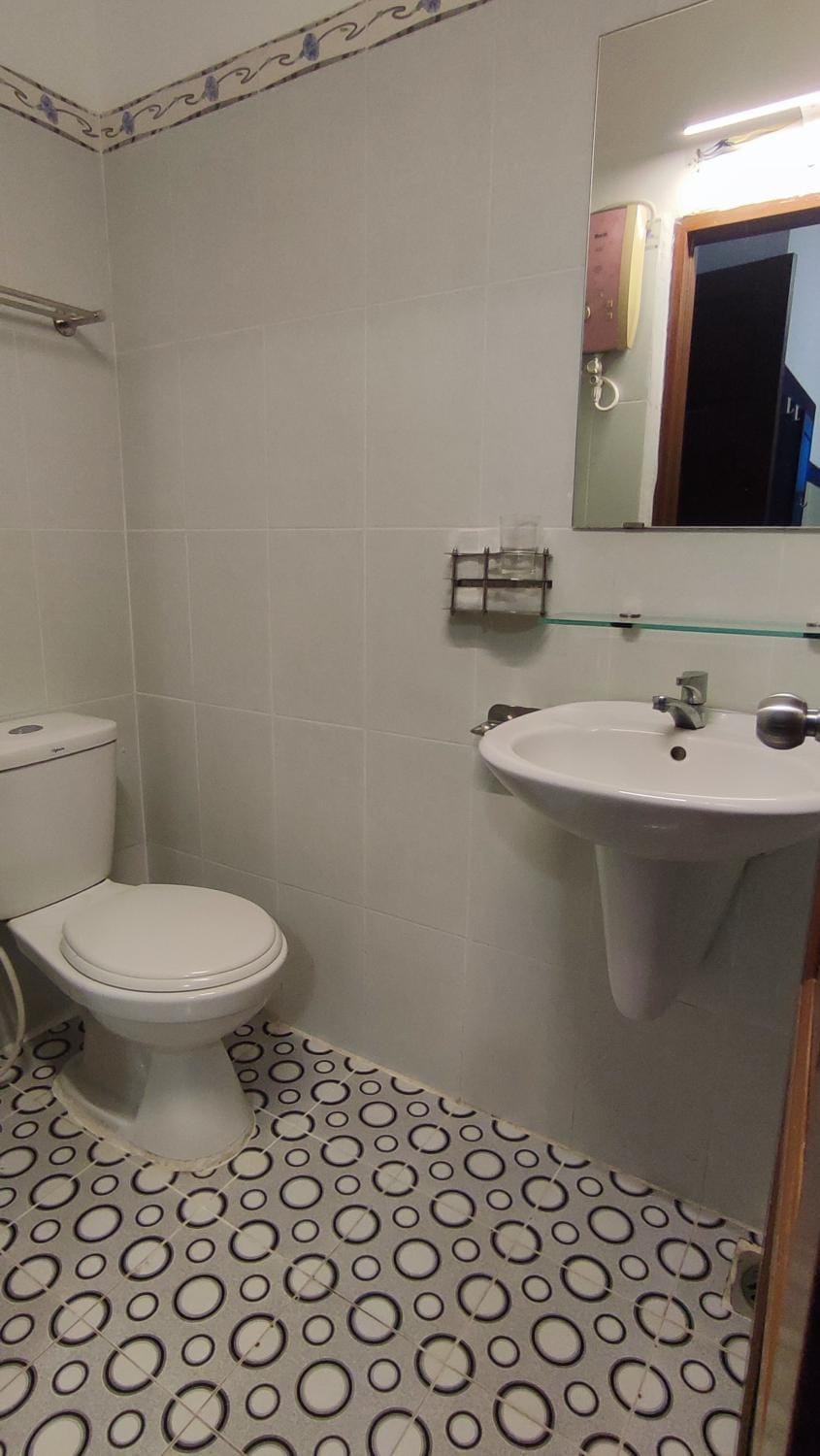 Toilet, Bathroom