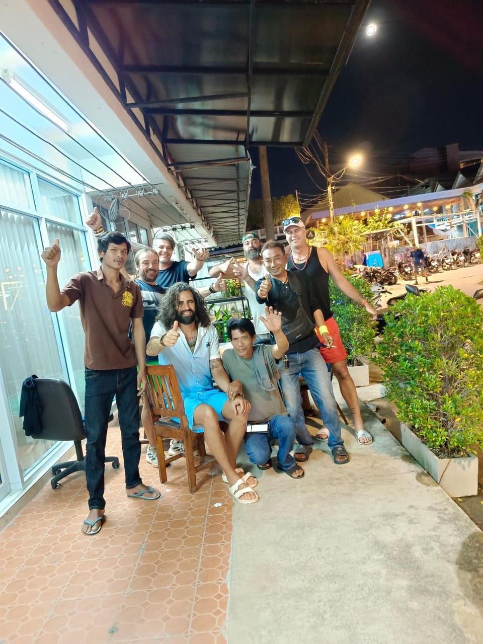 Night, Food and drinks, group of guests