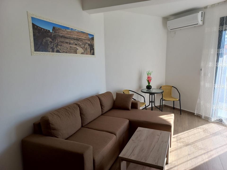 Sea View Dobra Voda Apartment in Ulcinj Municipality