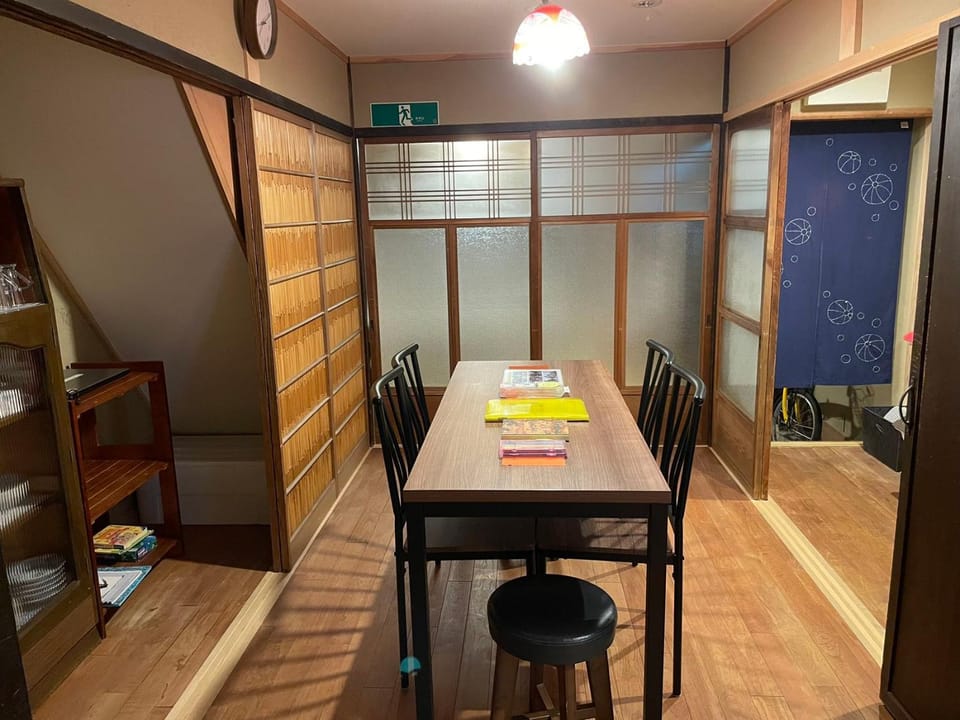 Nijo Castle, Kinkakuji.etc 西陣・京町家の宿「三石」 Villa in Kyoto