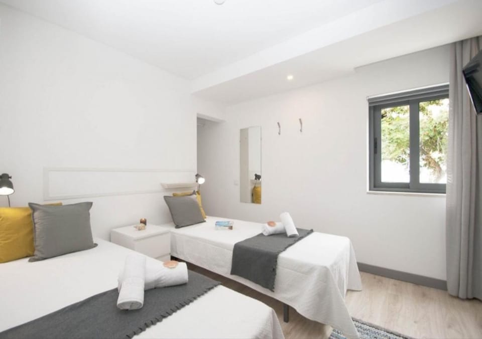 In Downtown - Villa Serenity Bed and Breakfast in Albufeira