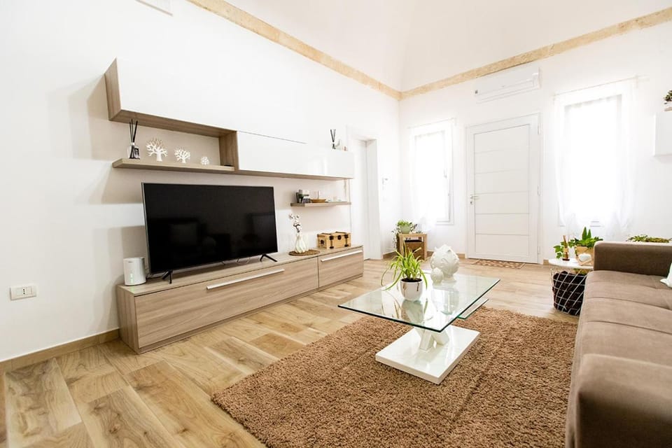 Communal lounge/ TV room, TV and multimedia