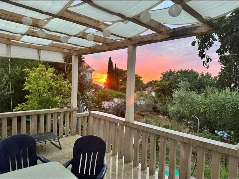 Garden, Balcony/Terrace, Dining area, Sunset