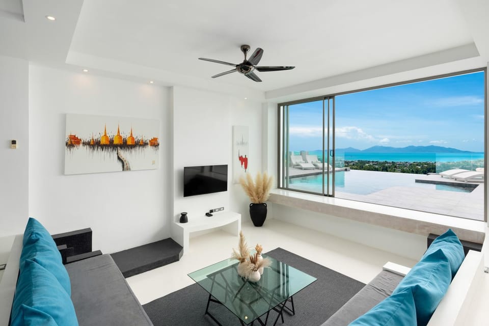 Living room, Sea view