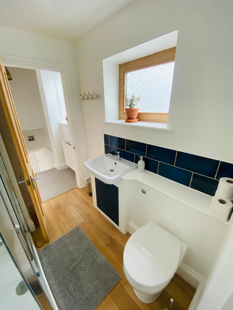 Beautiful 2 bed end terrace Victorian town house Apartment in Redruth