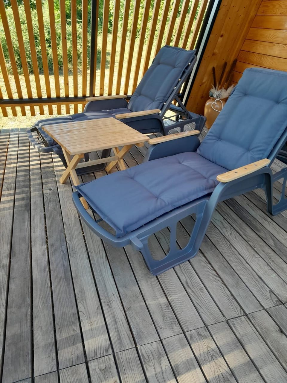 Day, sunbed
