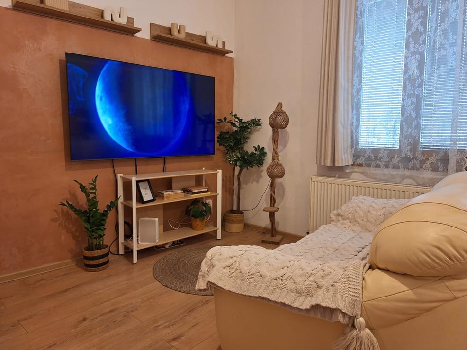 TV and multimedia, Living room
