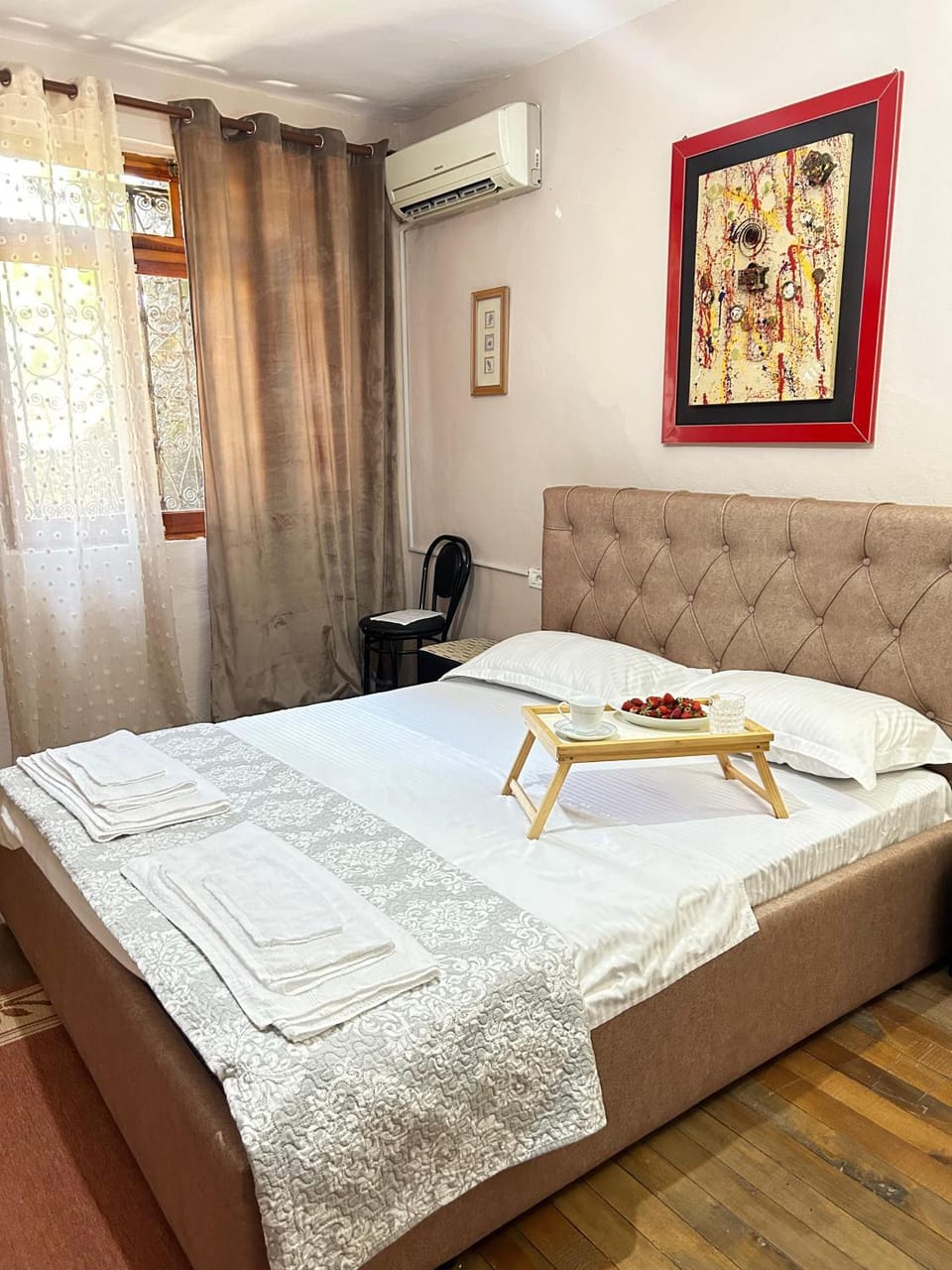 Bed, Bedroom, towels, air conditioner