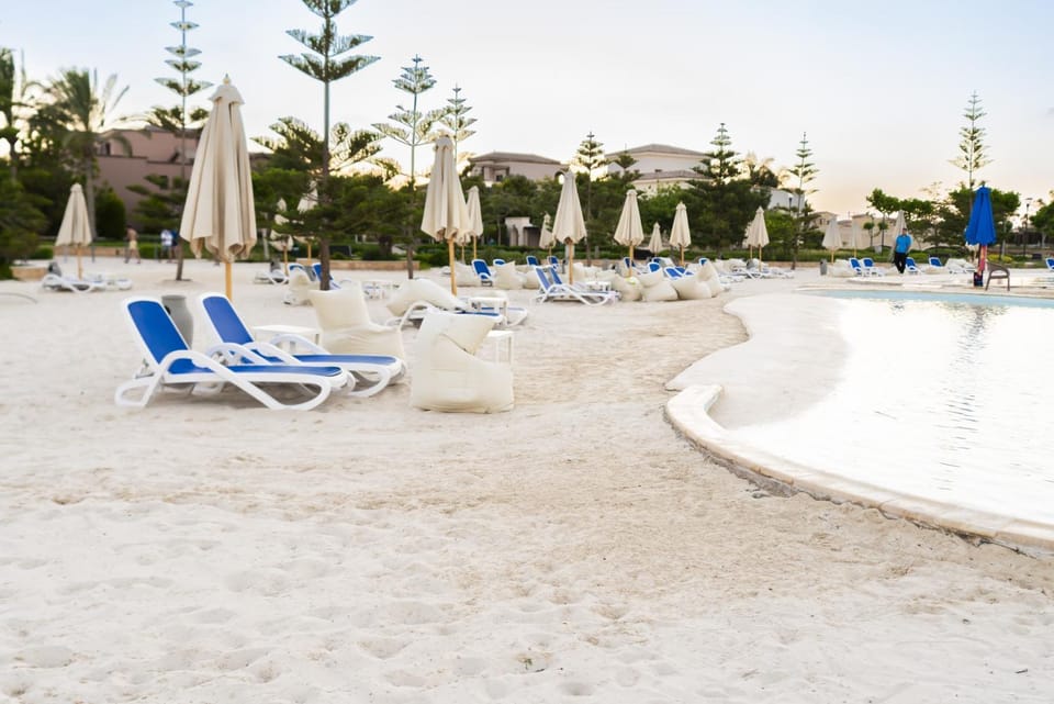 Day, Beach, Pool view, Swimming pool, sunbed