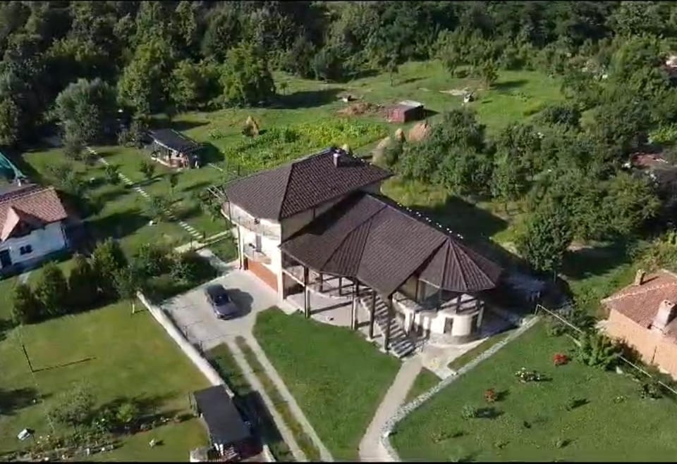 Apartament La Vilă Apartment in Romania