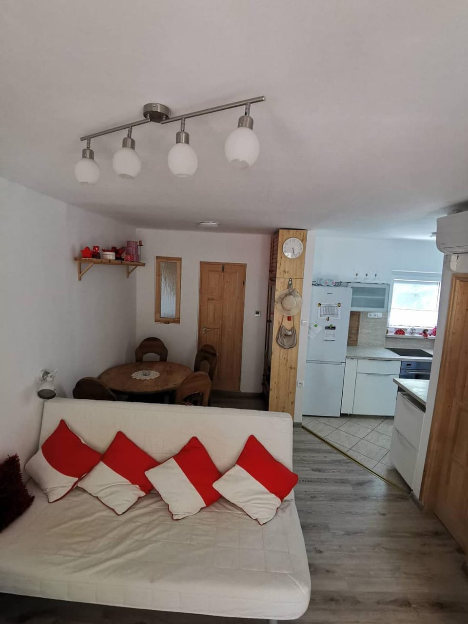 Kaméleon Apartmanház EV töltéssel Apartment in Hungary