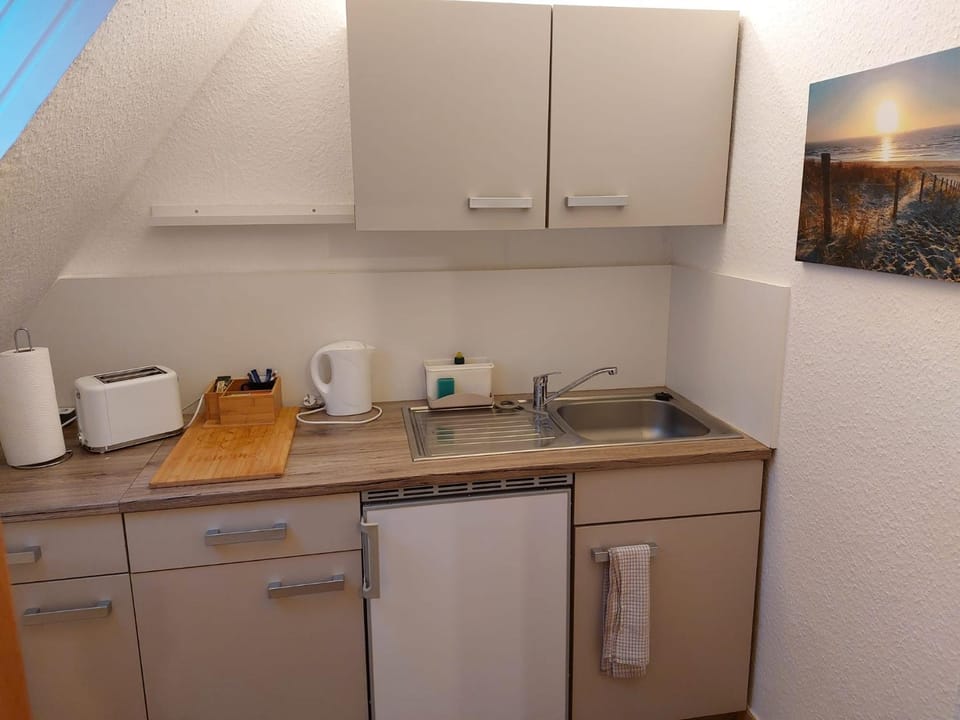 Coffee/tea facilities, Kitchen or kitchenette, toaster