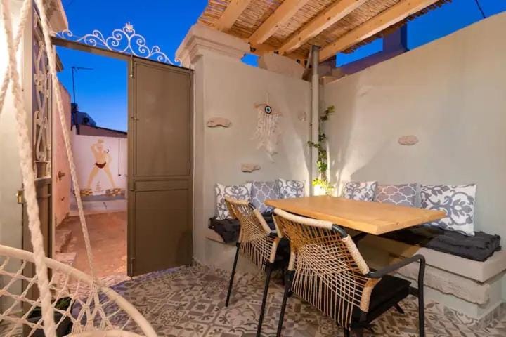 Kyrangelo Traditional House with outdoor jacuzzi Apartment in Rhodes, Greece