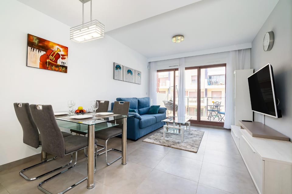 Living room, Dining area