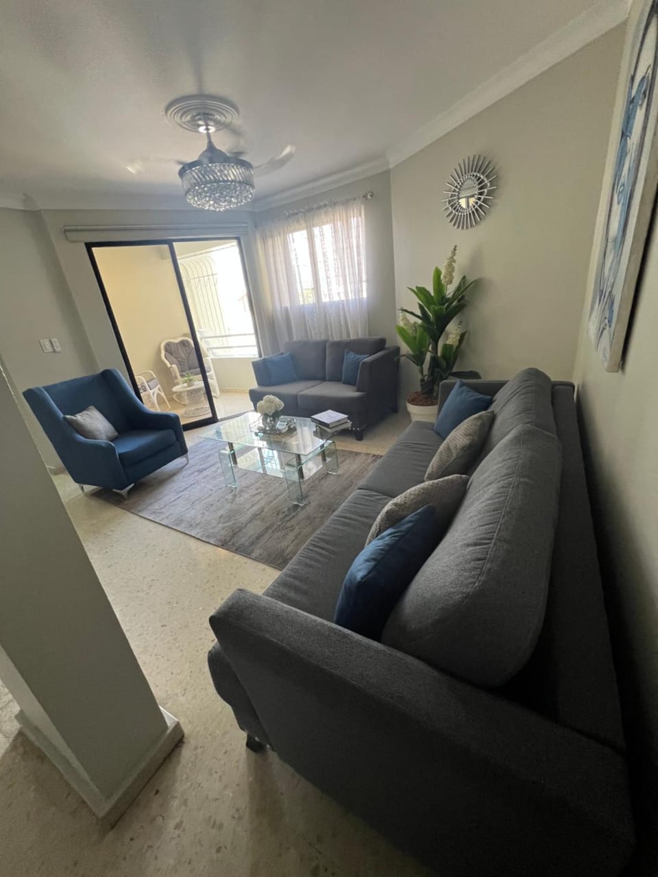 madrigal 1-3br with parking Apartment in Santiago de los Caballeros