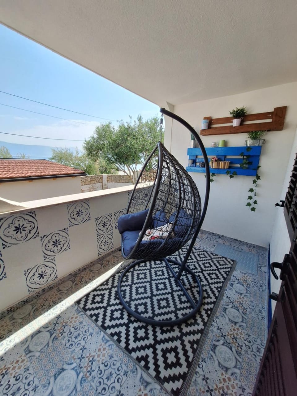 Grandpa's beach house House in Šibenik-Knin County, Croatia