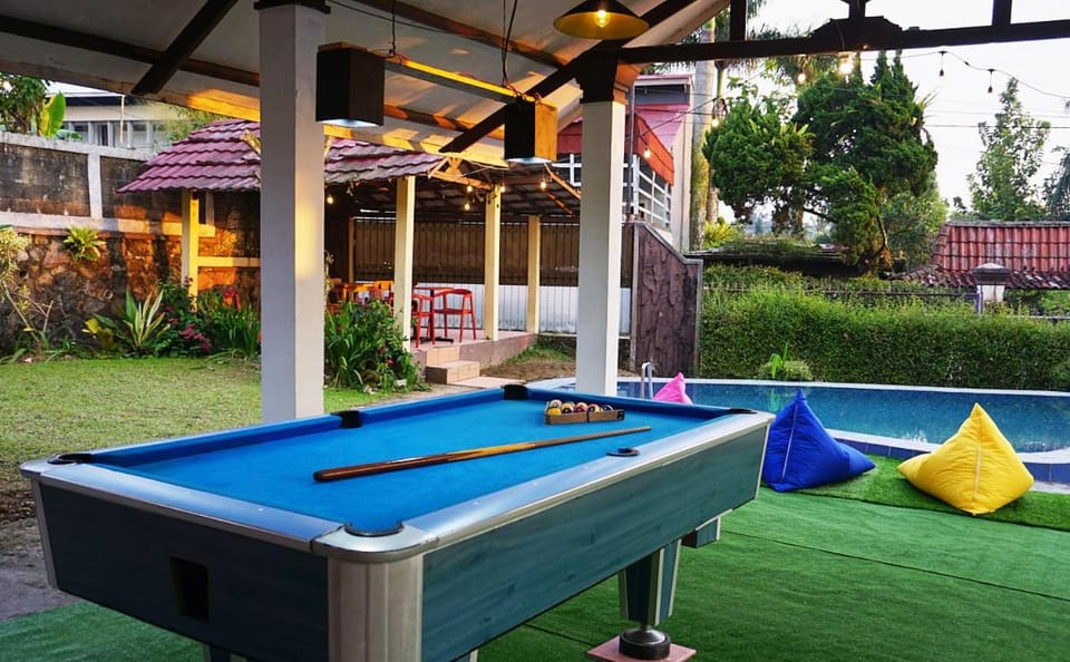 Villa Ananda 1, 3 KT Kolam Renang, Karaoke Biliar Villa in Cisarua