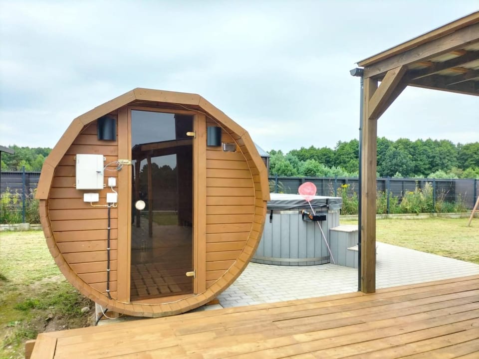 Hot Tub, Hot Tub, Sauna, Sauna