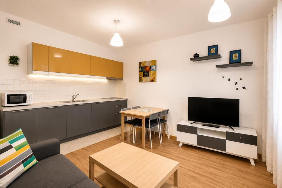 TV and multimedia, Dining area, dishwasher, internet, microwave, pet friendly, stove, kitchen