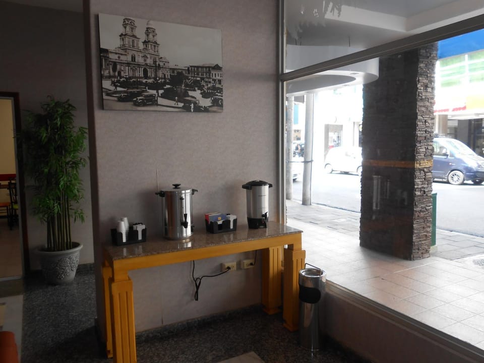 Coffee/tea facilities