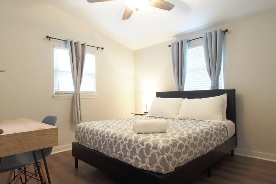 VELUXE Home Retreat Private Cul De Sac House in Jacksonville