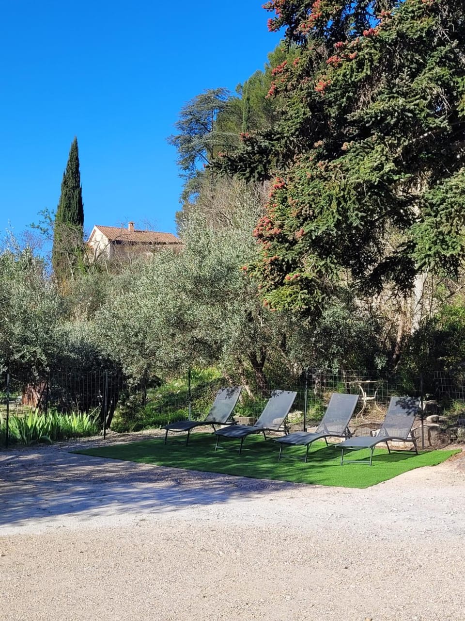 L'Oustau de Laëtitia Animaux bienvenus House in Fontaine-de-Vaucluse