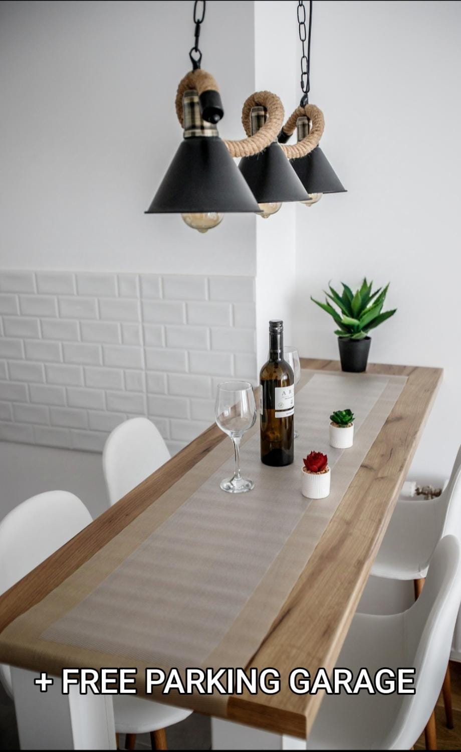 Dining area, Text overlay