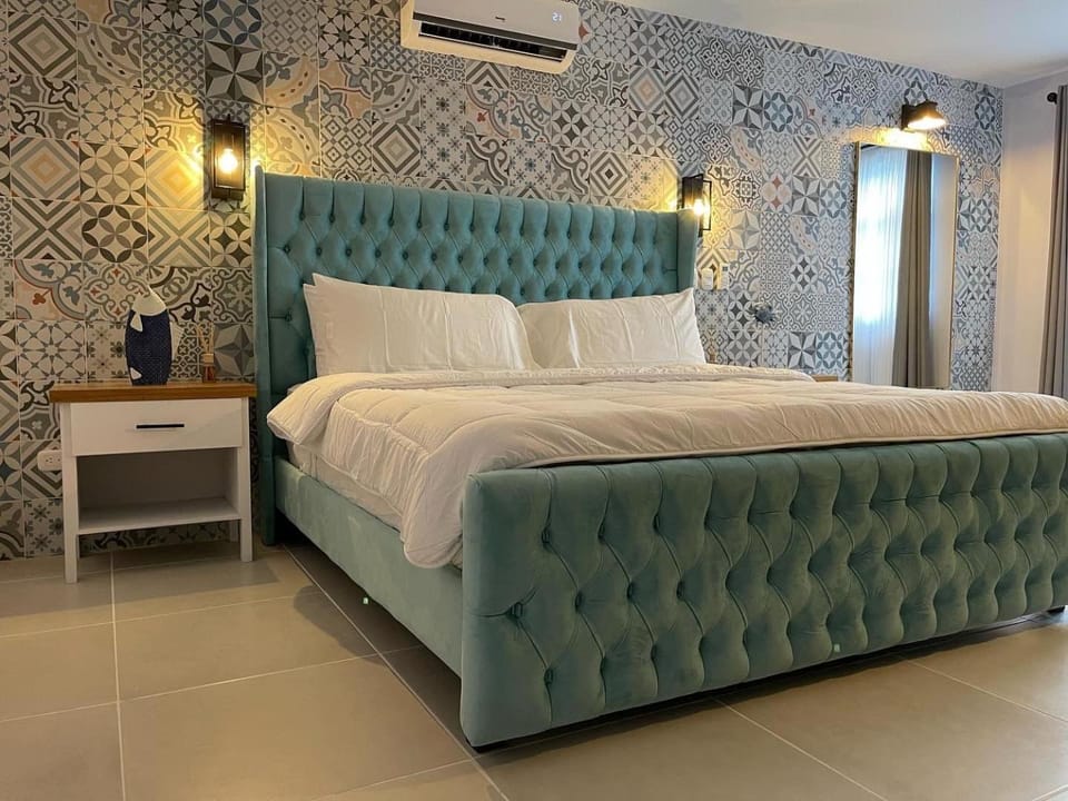 Bed, Bedroom, air conditioner