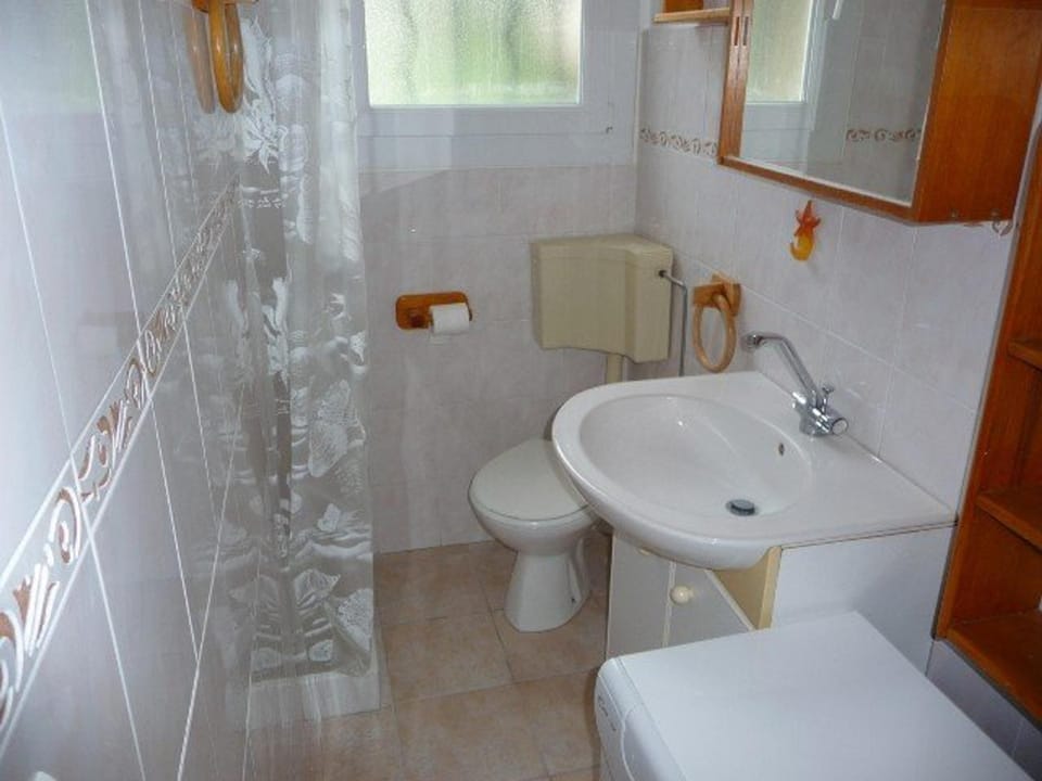 Appartement T2 pour 4 personnes, proche plage et commerces, jardin privé, parking, animaux acceptés - FR-1-226B-111 Apartment in Cavalaire-sur-Mer