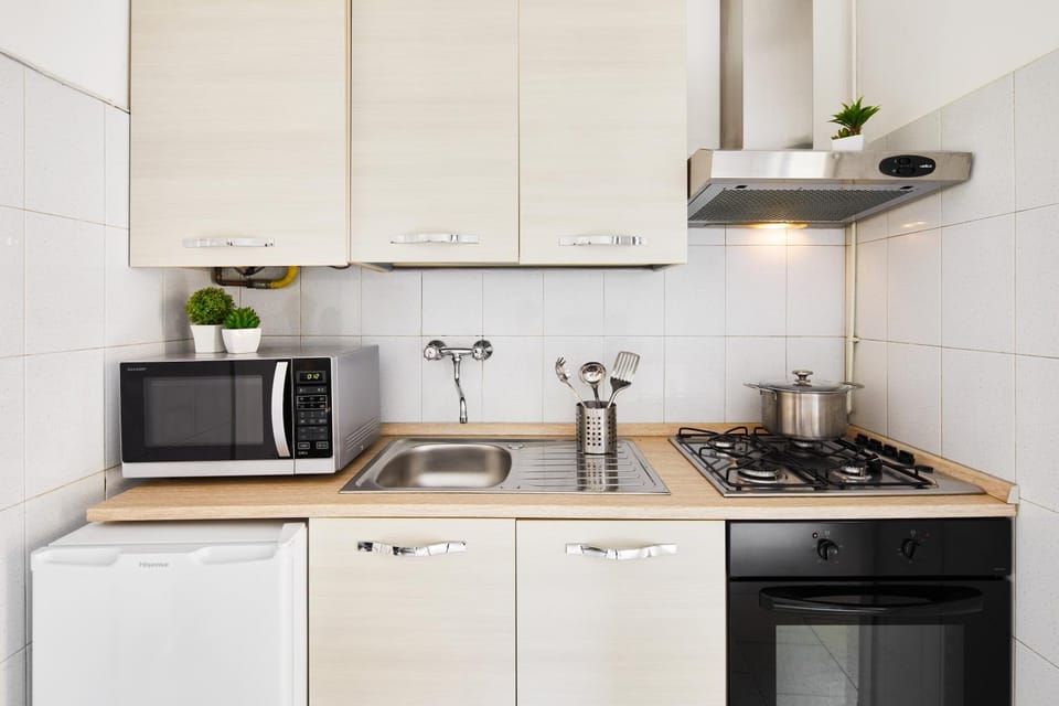 Kitchen or kitchenette, minibar, pet friendly, stove