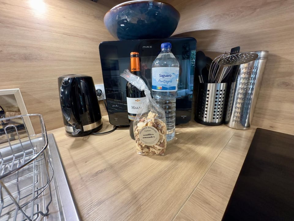 Kitchen or kitchenette, kitchen, kitchen