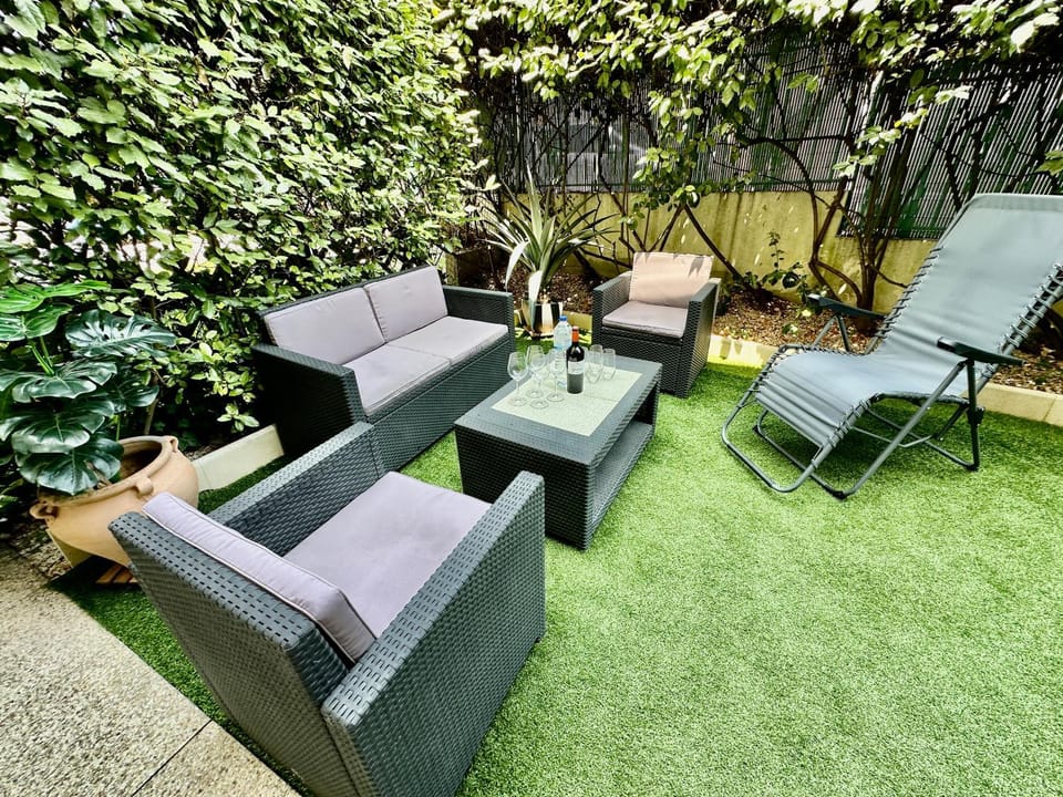 Garden, Garden view, sunbed