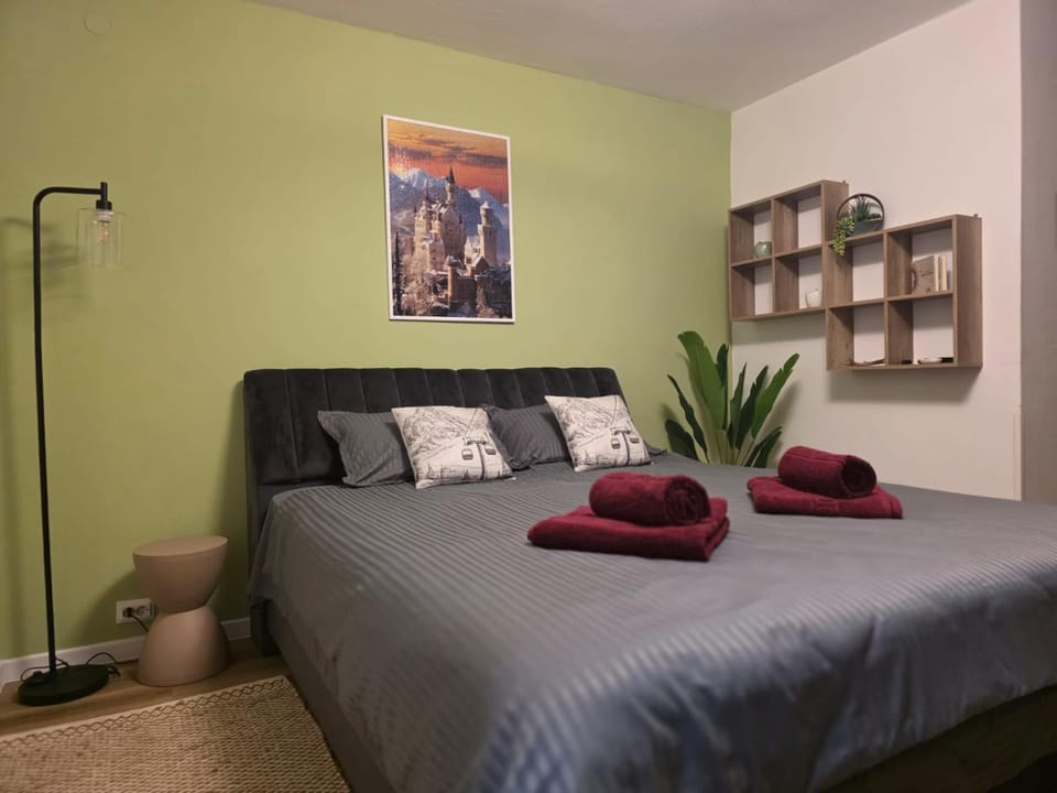 TUDOR Studio Apartment in Piesendorf